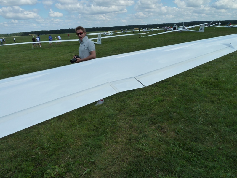 The wing of the Nimbeta franken-glider is unmatched in elegance.